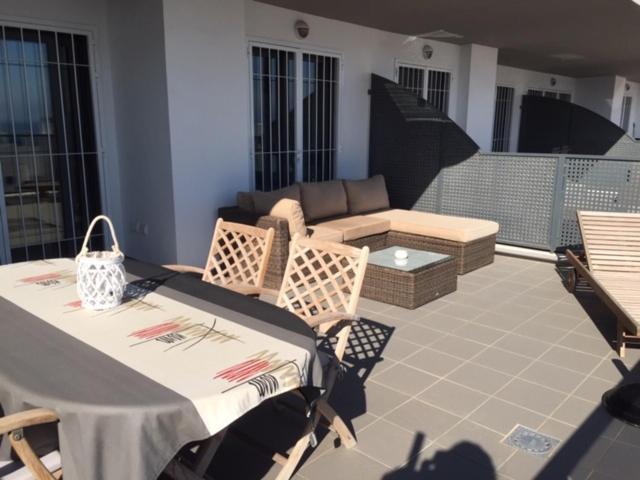 Luxury Beach Front Apartment Arenales del Sol Exterior photo
